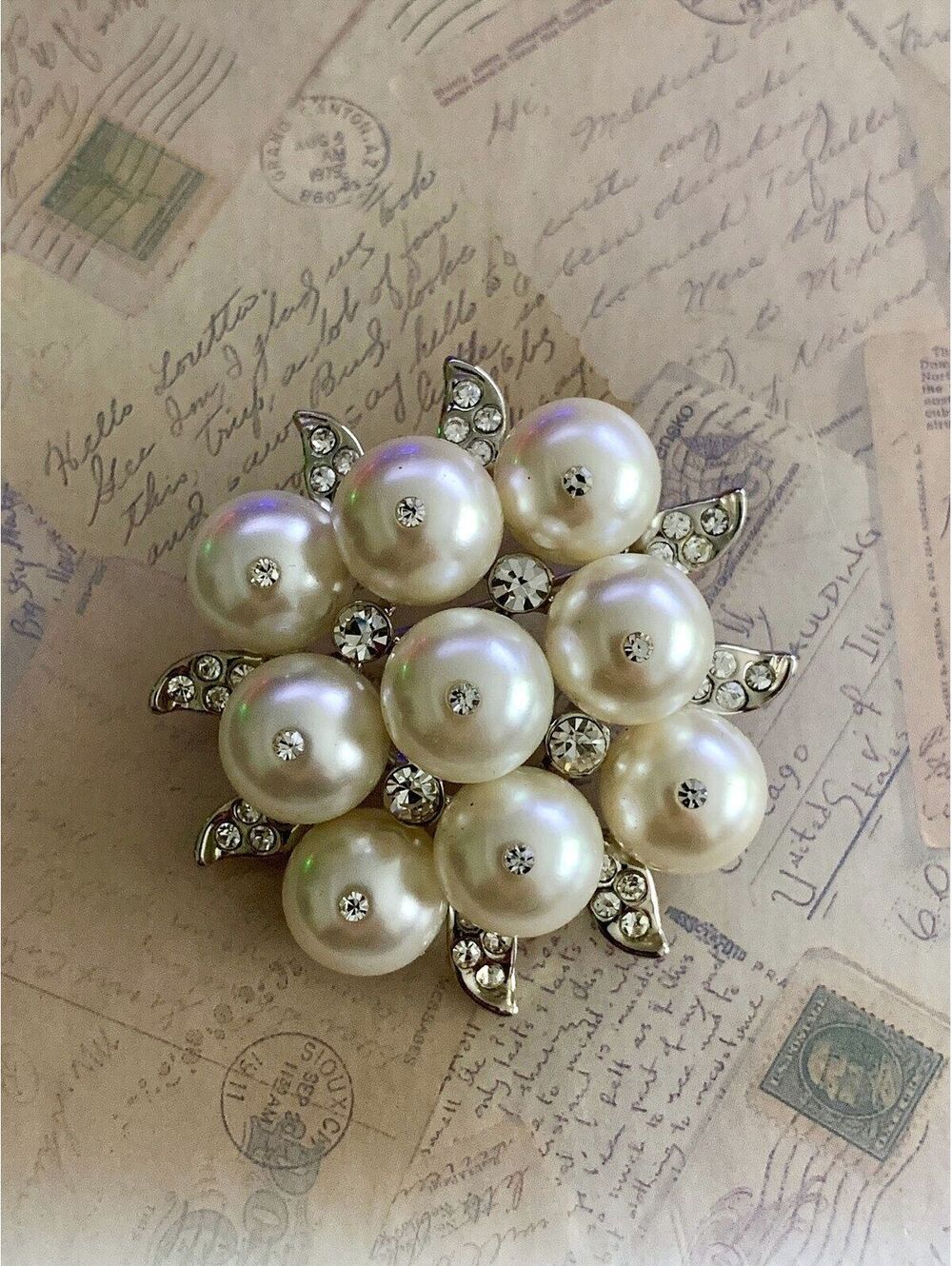 Vintage Sparkling Pearl & Rhinestone Floral Brooch - Elegant Heavy Quality Pin
